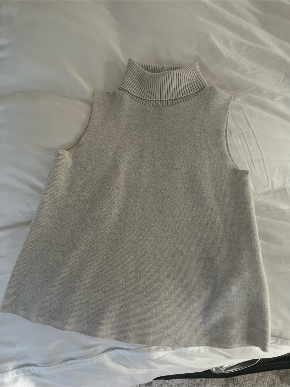 Zara sleeveless turtleneck Light taupe Women’s Knit Sweater